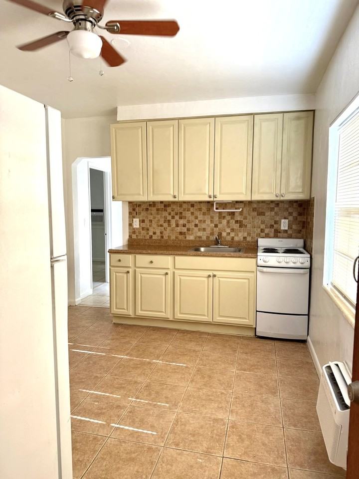 19 Salamanca Ave #1 - Photo 6 of 12
