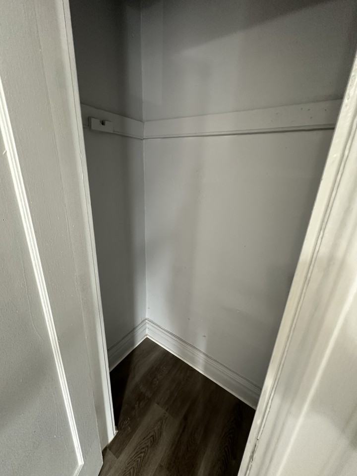 159 Hutton St #8 - Photo 5 of 8