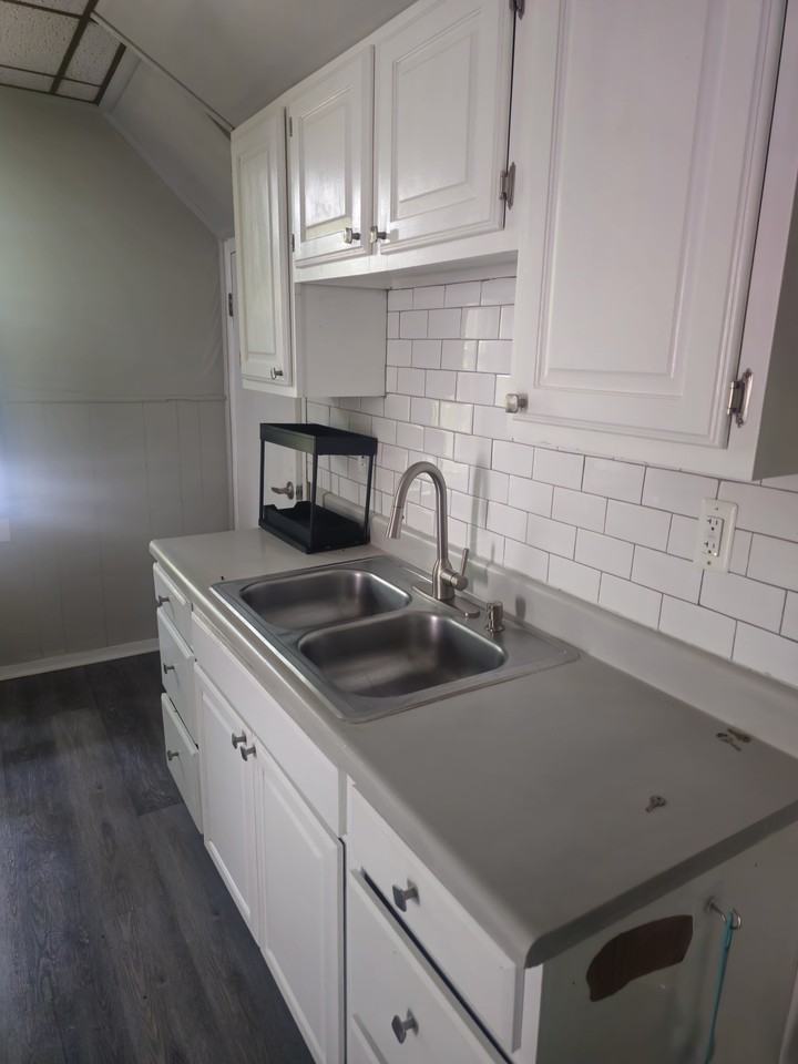 529 Taylor Ave #1 - Photo 7 of 13