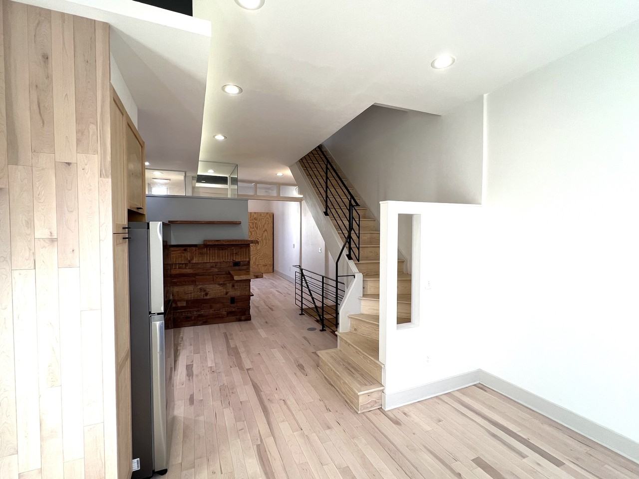 2019 S Beechwood St #2 - Photo 4 of 37