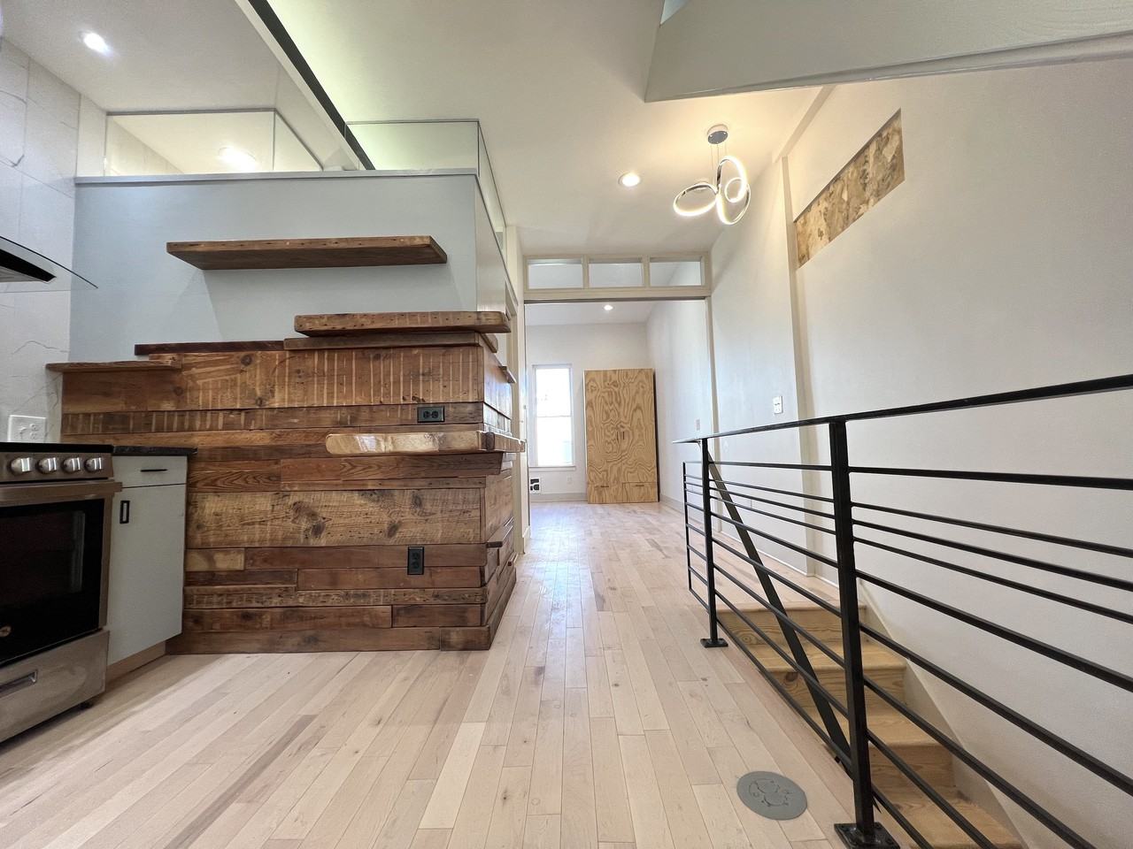 2019 S Beechwood St #2 - Photo 6 of 37