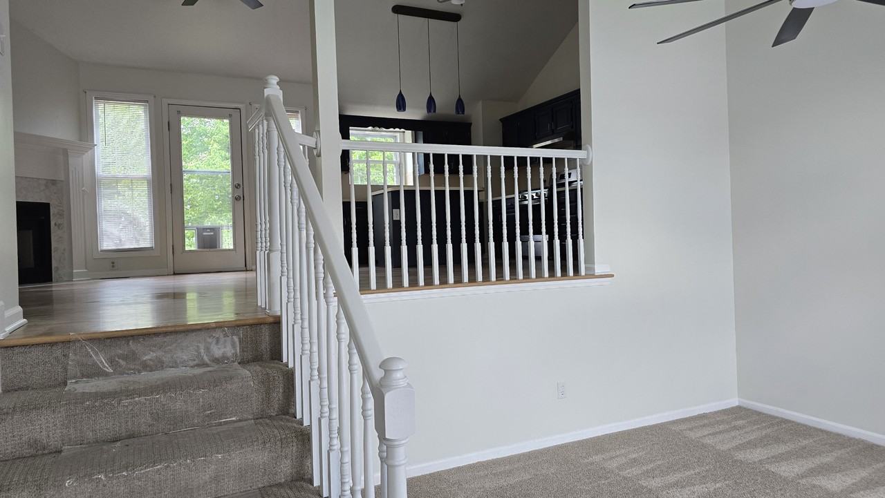 1220 Ne Applewood St #NA - Photo 4 of 50