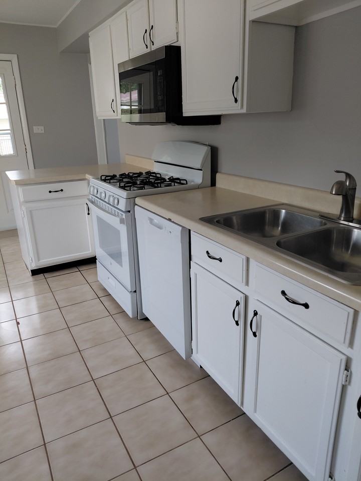 16835 91st Ave #NA - Photo 5 of 11