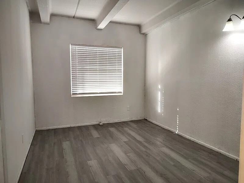 5261 Alhambra Dr #36 - Photo 5 of 7