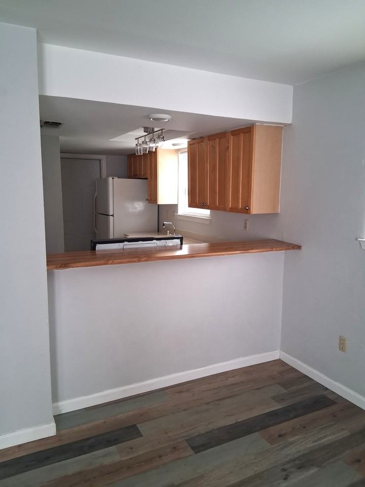 920 N 7th St #1 - Photo 4 of 12