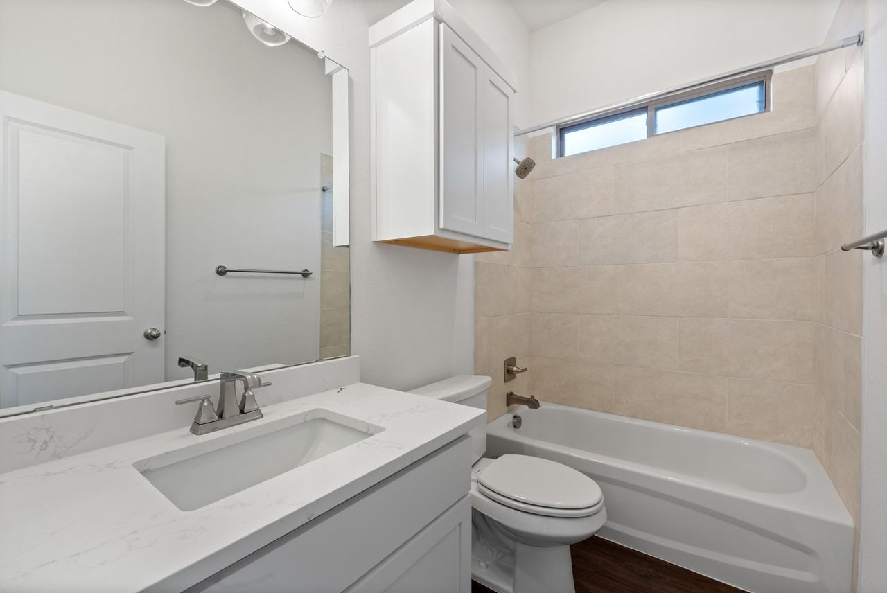 7308 Caladium Dr #1 - Photo 6 of 31
