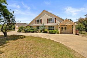featured image of Moore Ln #1