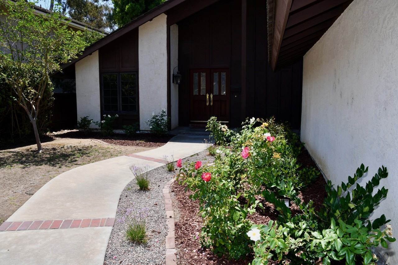 10575 Canyon Lake Dr #1 - Photo 2 of 25