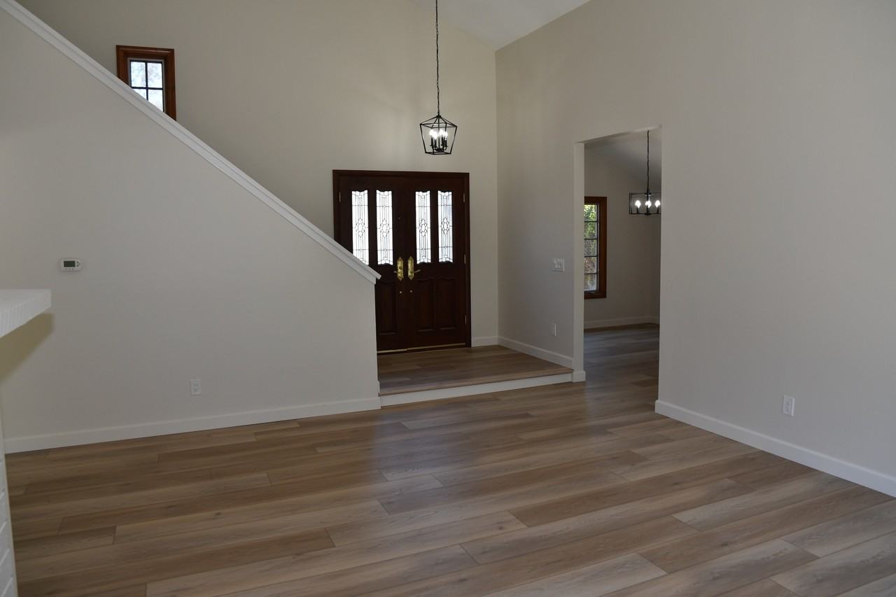 10575 Canyon Lake Dr #1 - Photo 5 of 25