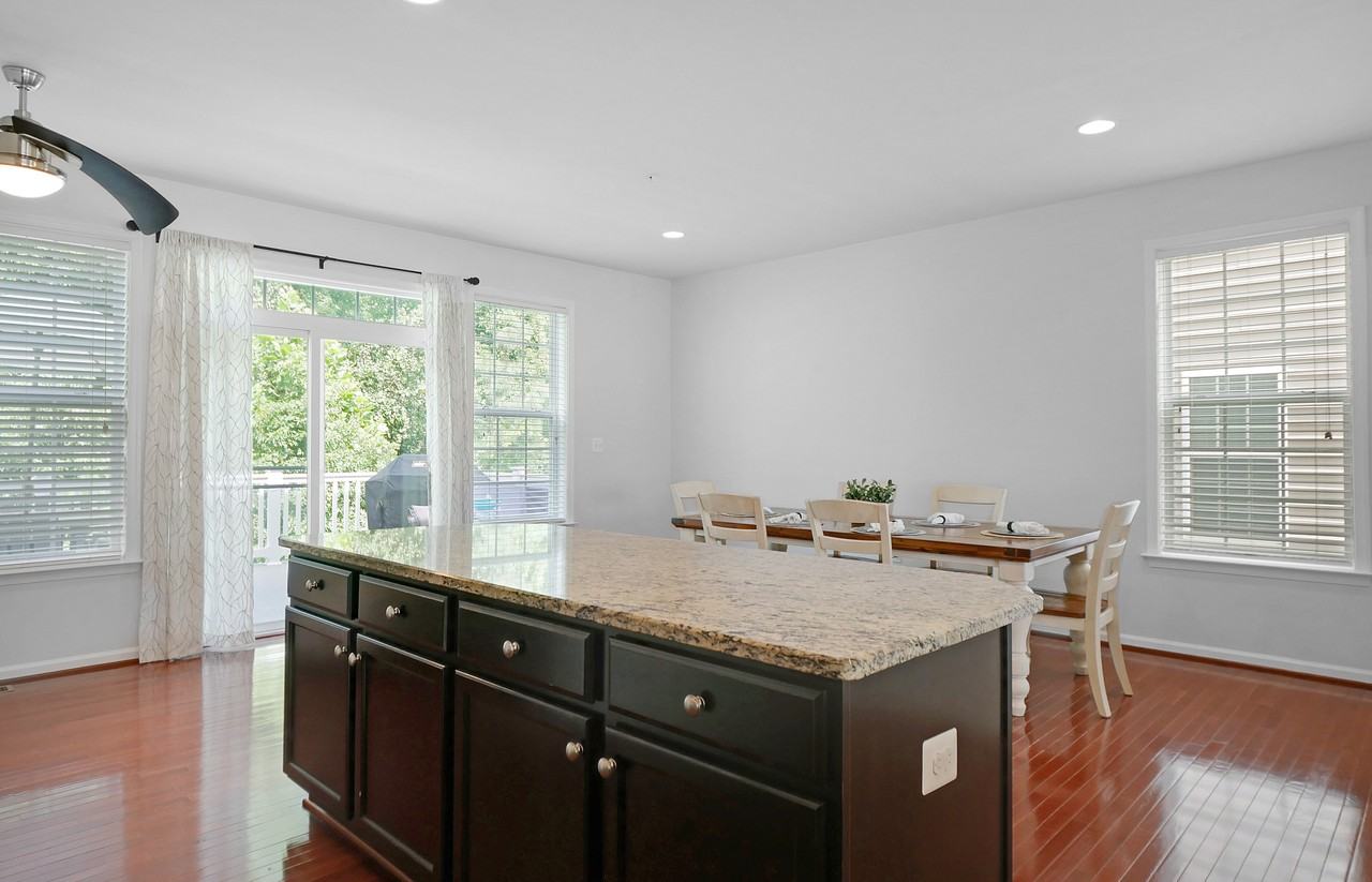 4817 Forest Pines Dr #NA - Photo 3 of 33