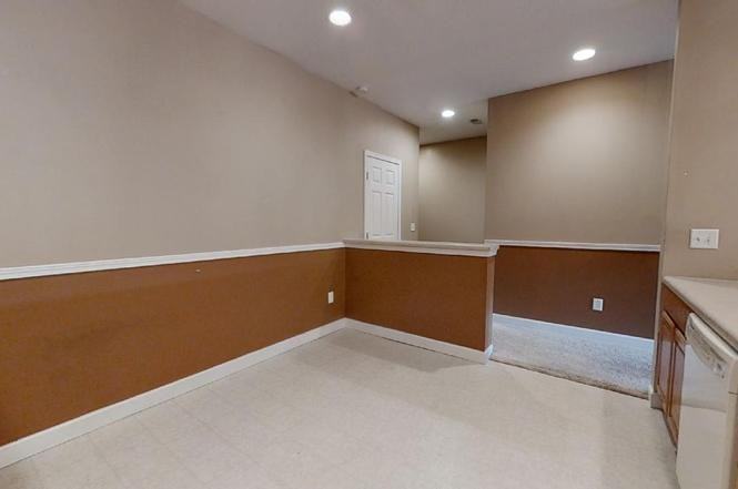 3832 Thornhill Cir #NA - Photo 7 of 35