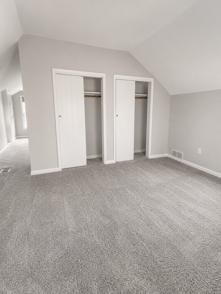 18221 Hanna St #1 - Photo 5 of 8
