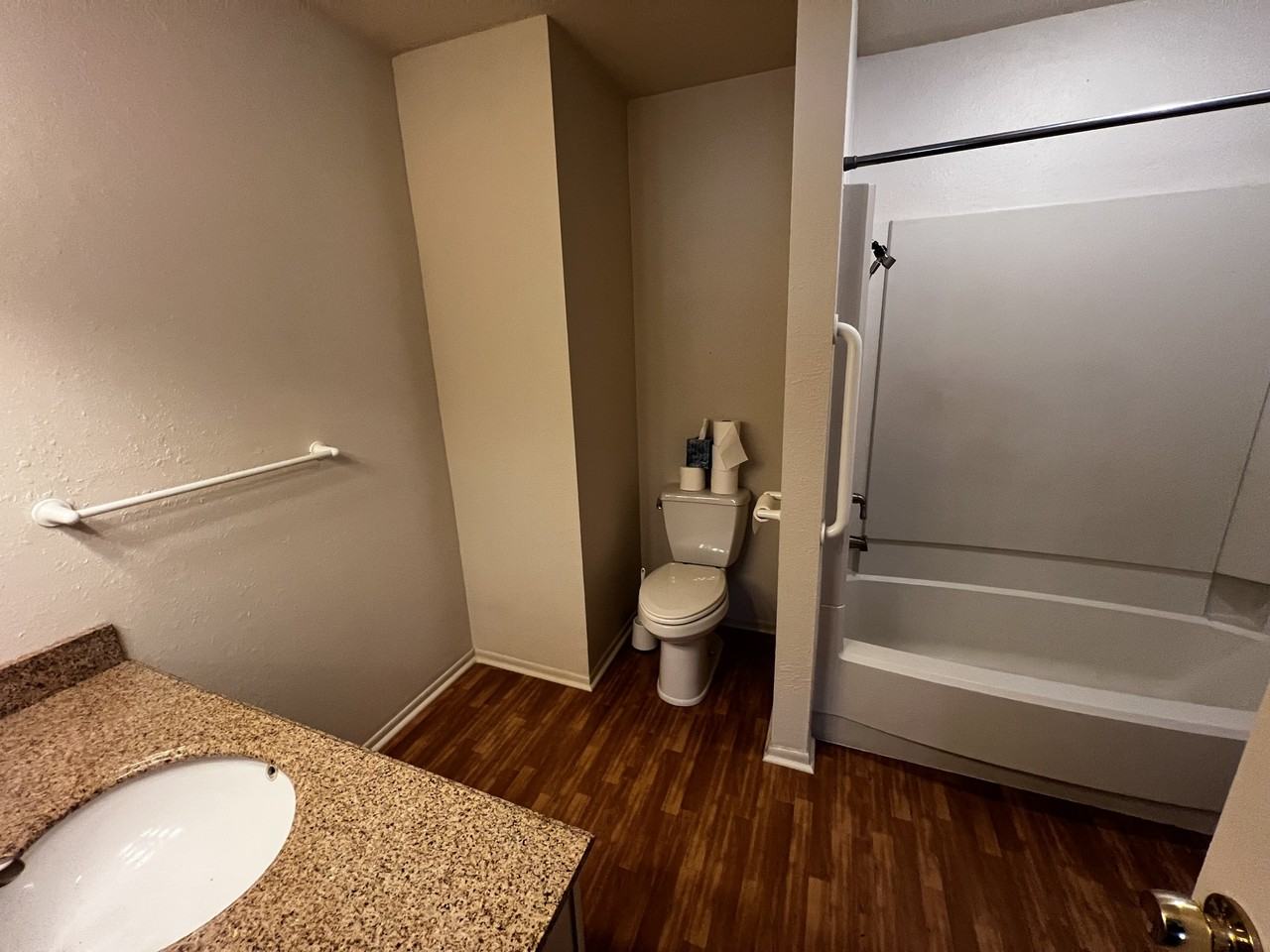 2700 N 16TH ST - 47Unit 47 #47 - Photo 4 of 9