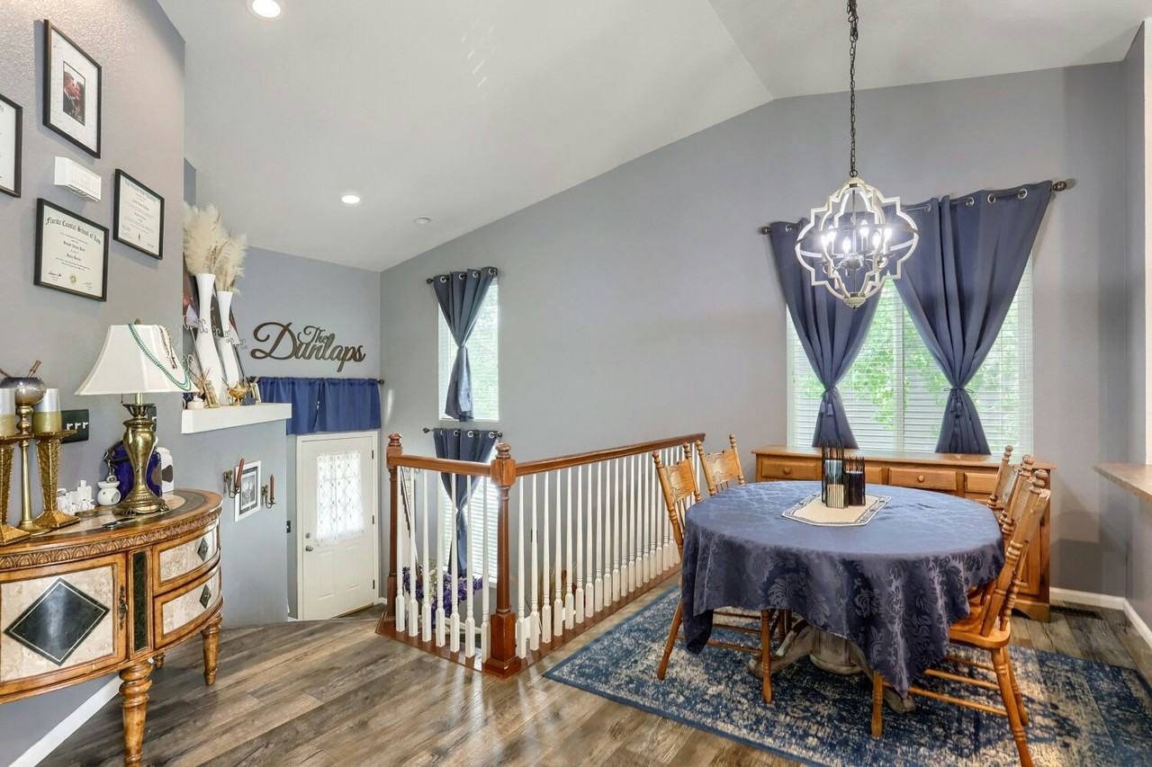 3912 Hunterwood Lane - Photo 5 of 16