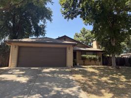 featured image of 844 Stetson Way #1