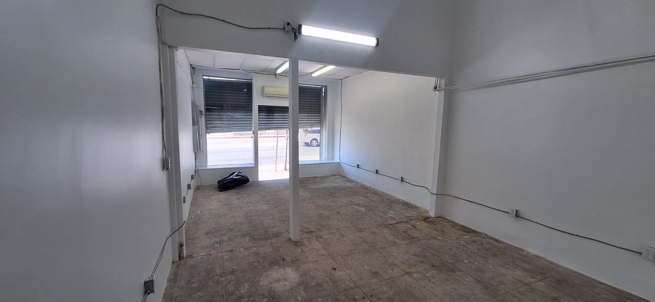 3422 W Olympic Blvd - Photo 3 of 8