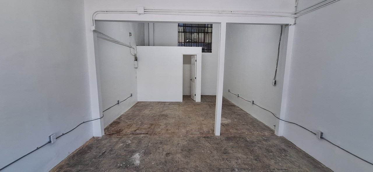 3422 W Olympic Blvd - Photo 4 of 8