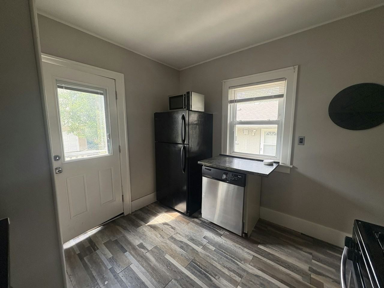 344 Vester Street - Photo 7 of 22