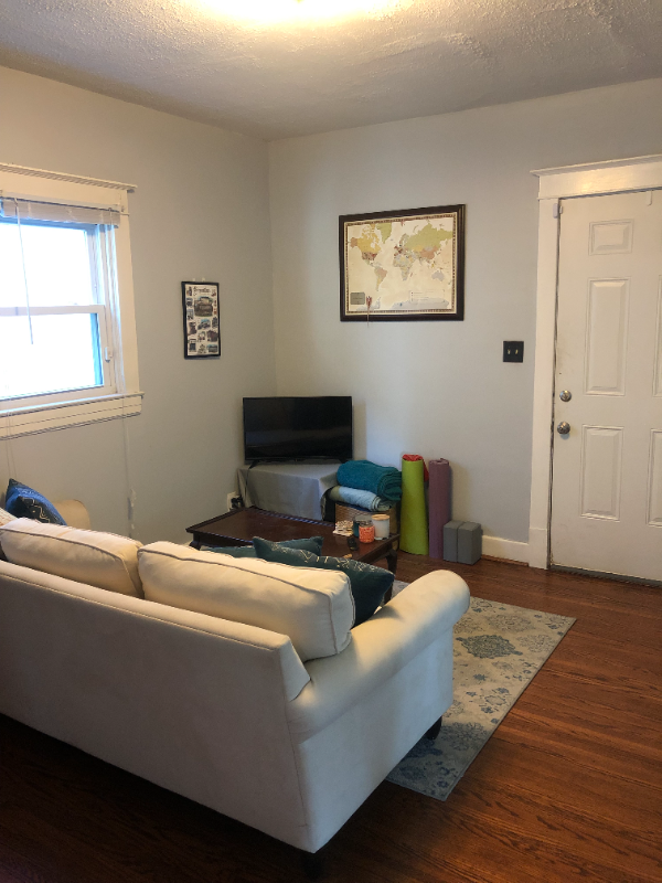 1114 Charles St - Photo 4 of 17