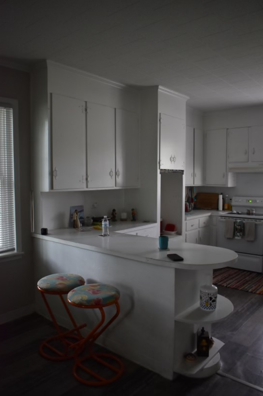 321 Henderson St - Photo 5 of 10