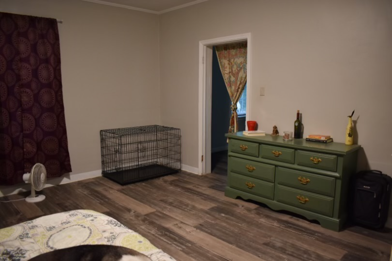 321 Henderson St - Photo 7 of 10