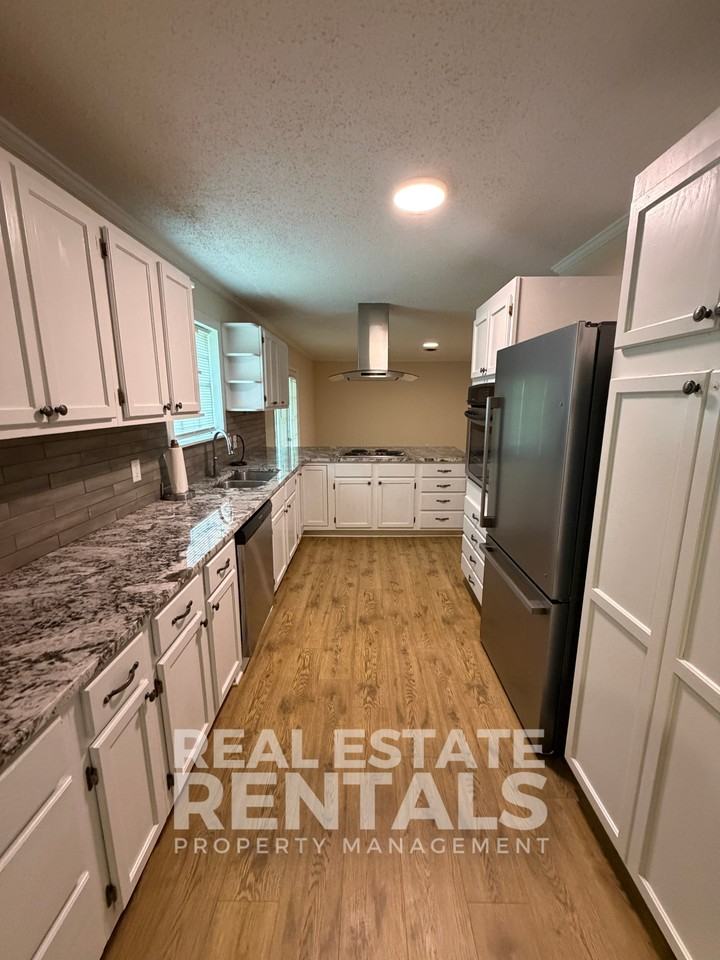 4580 Rainbow Dr #203 - Photo 3 of 34
