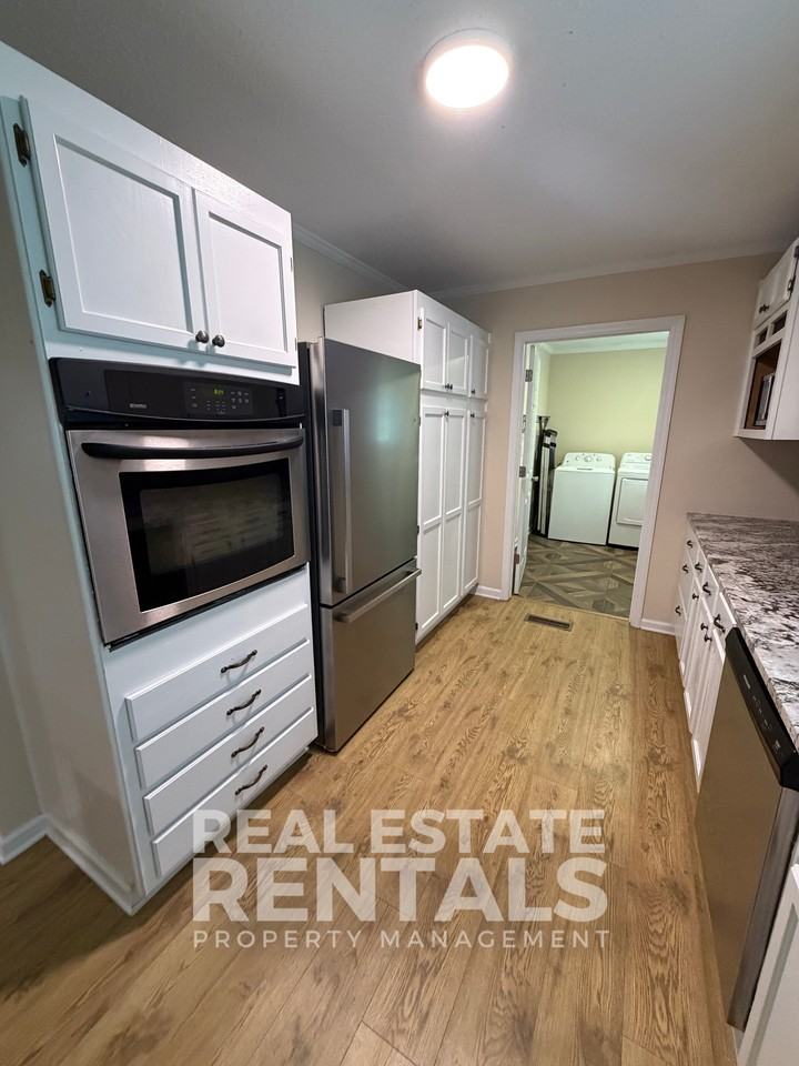 4580 Rainbow Dr #203 - Photo 5 of 34