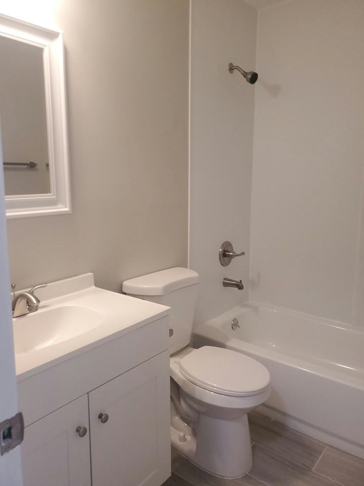3302 South 7th Street, Unit B - Photo 6 of 12