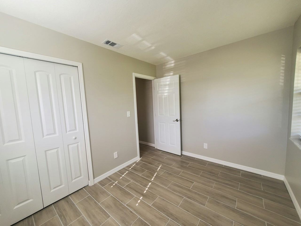 3302 South 7th Street, Unit B - Photo 7 of 12