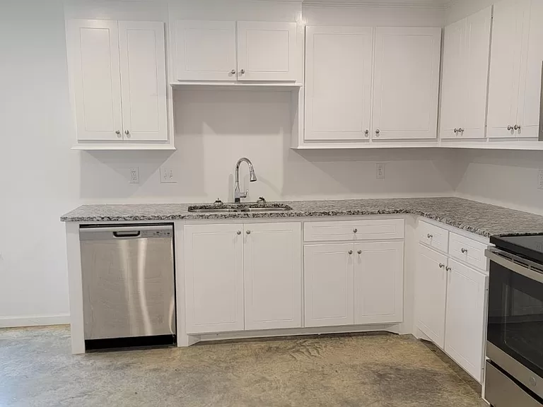 244 Skylane Dr - Photo 3 of 24