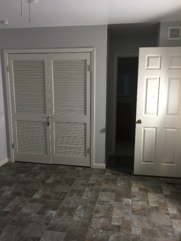 2525 Annunciation St #5 - Photo 5 of 9