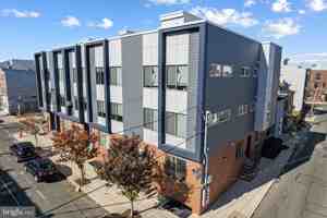 featured image of 411 W Berks St