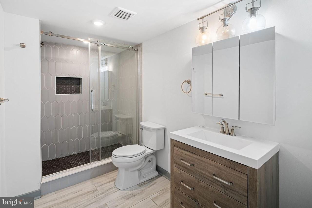 411 West Berks Street, Unit 1 - Photo 7 of 12
