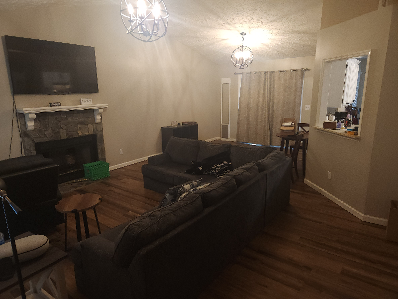 207 Pinewood Ave - Photo 2 of 11
