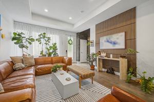 featured image of 2824 W Parkside Pl