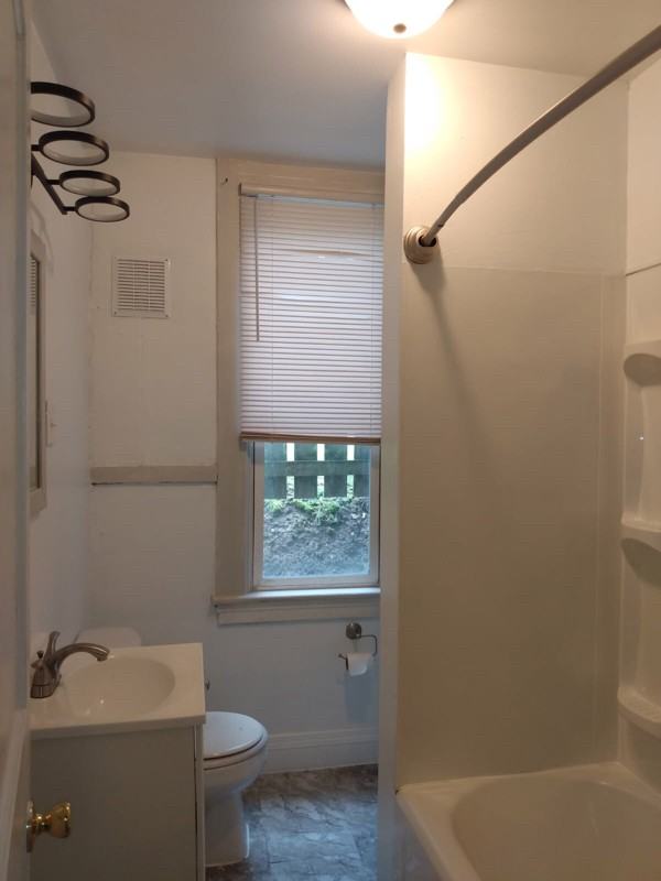 807 805/Bedford St #805-2ndFL - Photo 7 of 8