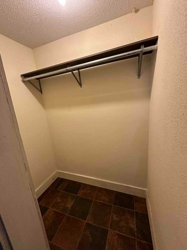 1405 Pine St - Photo 4 of 8