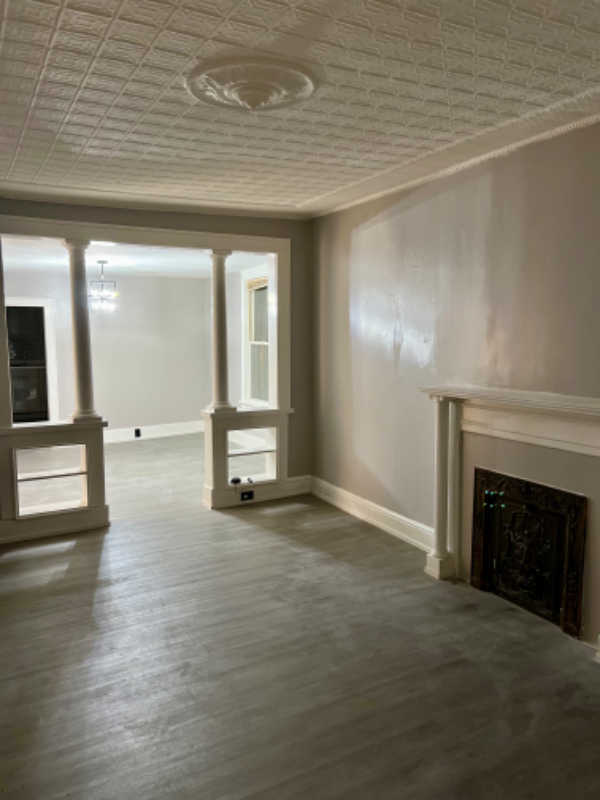 366 4th St - Photo 4 of 16