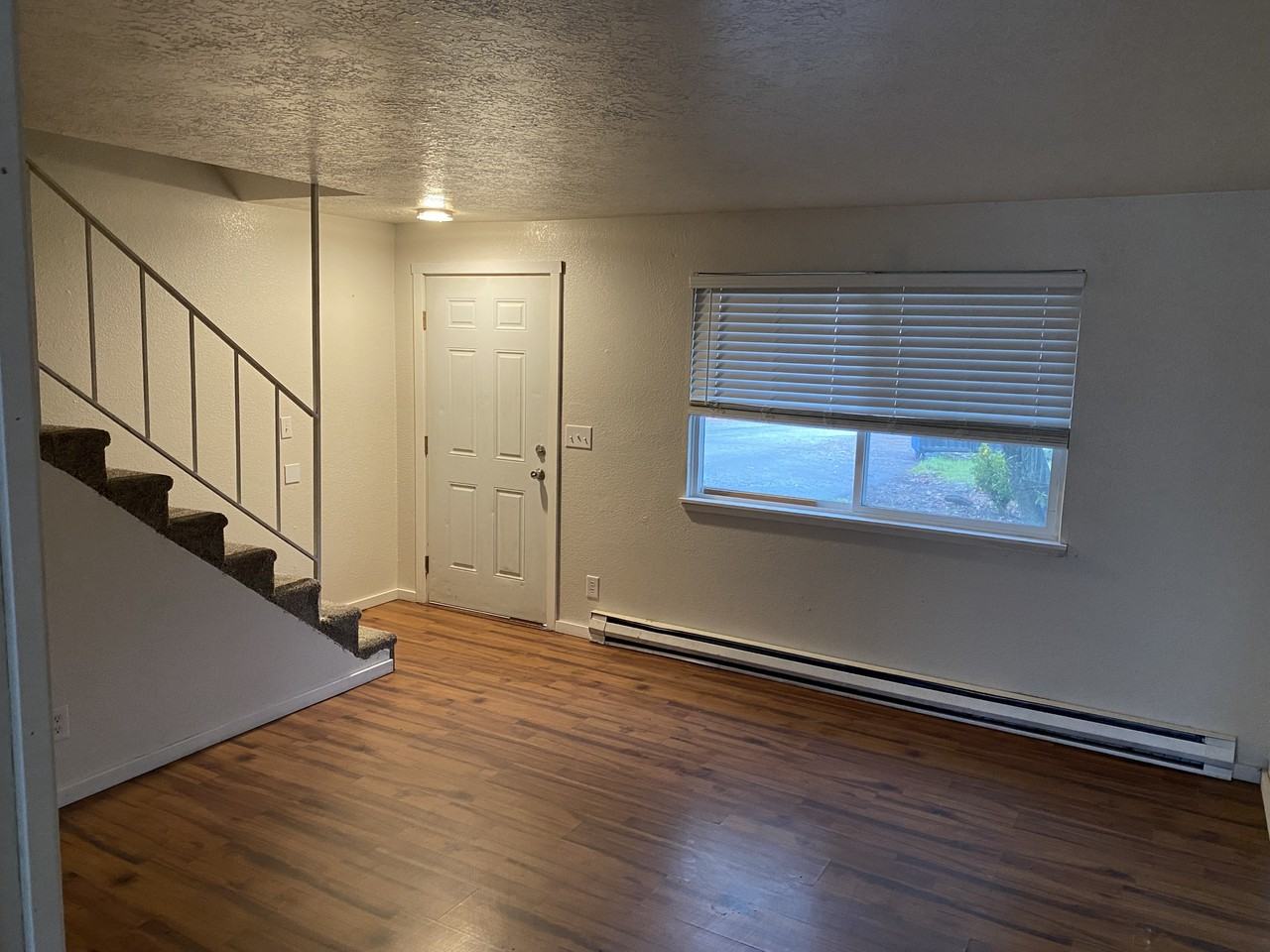 172 Salem Heights Ave Se #172 - Photo 3 of 11
