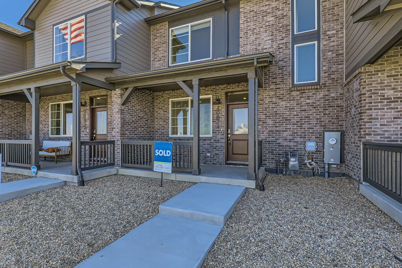 20822 East 66th Avenue - Photo 4 of 31