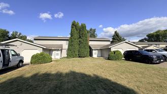 3336 Berwood Ct W, Unit 3330 - Photo 1 of 1