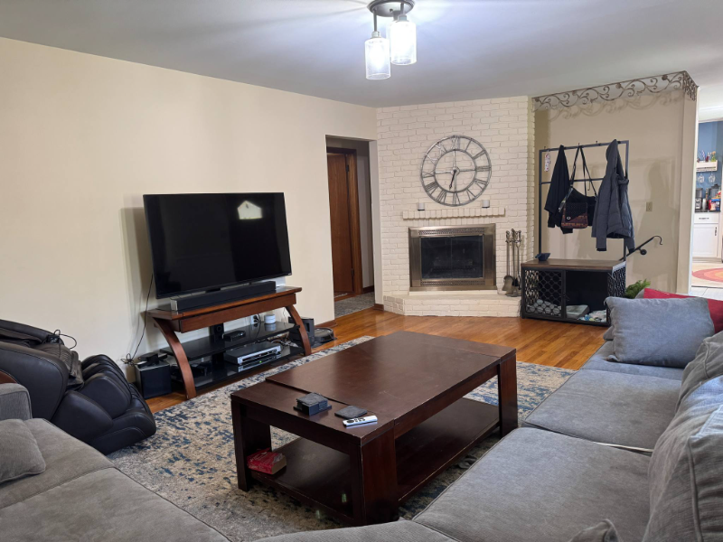 8011 Morse Rd - Photo 3 of 13