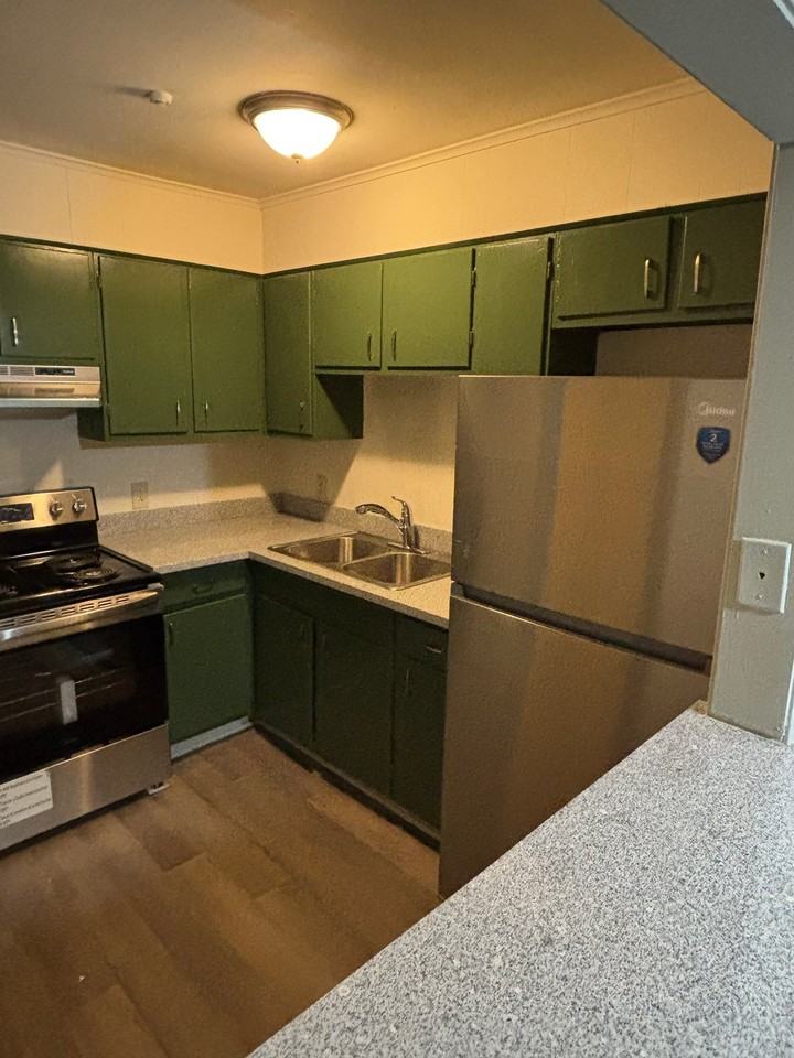 837 N 6th St #3 - Photo 2 of 7