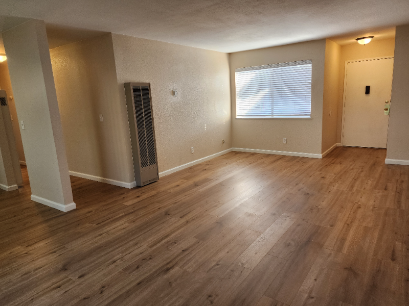 725 Pope Dr - Photo 3 of 18