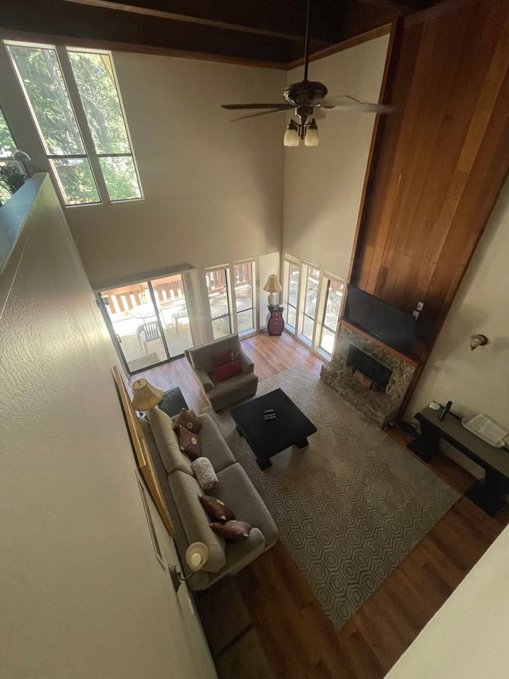 120 Country Club Dr - Photo 2 of 11