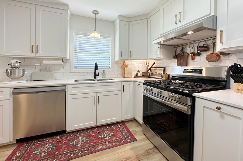 204 Dianne St - Photo 5 of 20