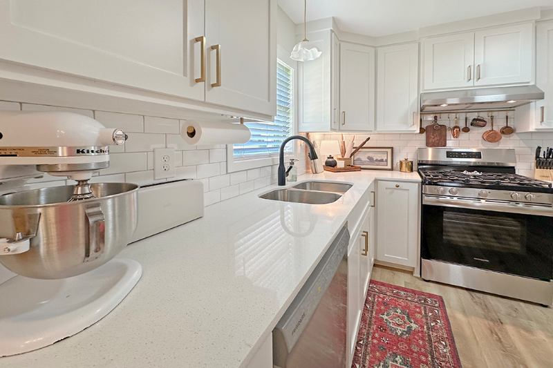 204 Dianne St - Photo 6 of 20
