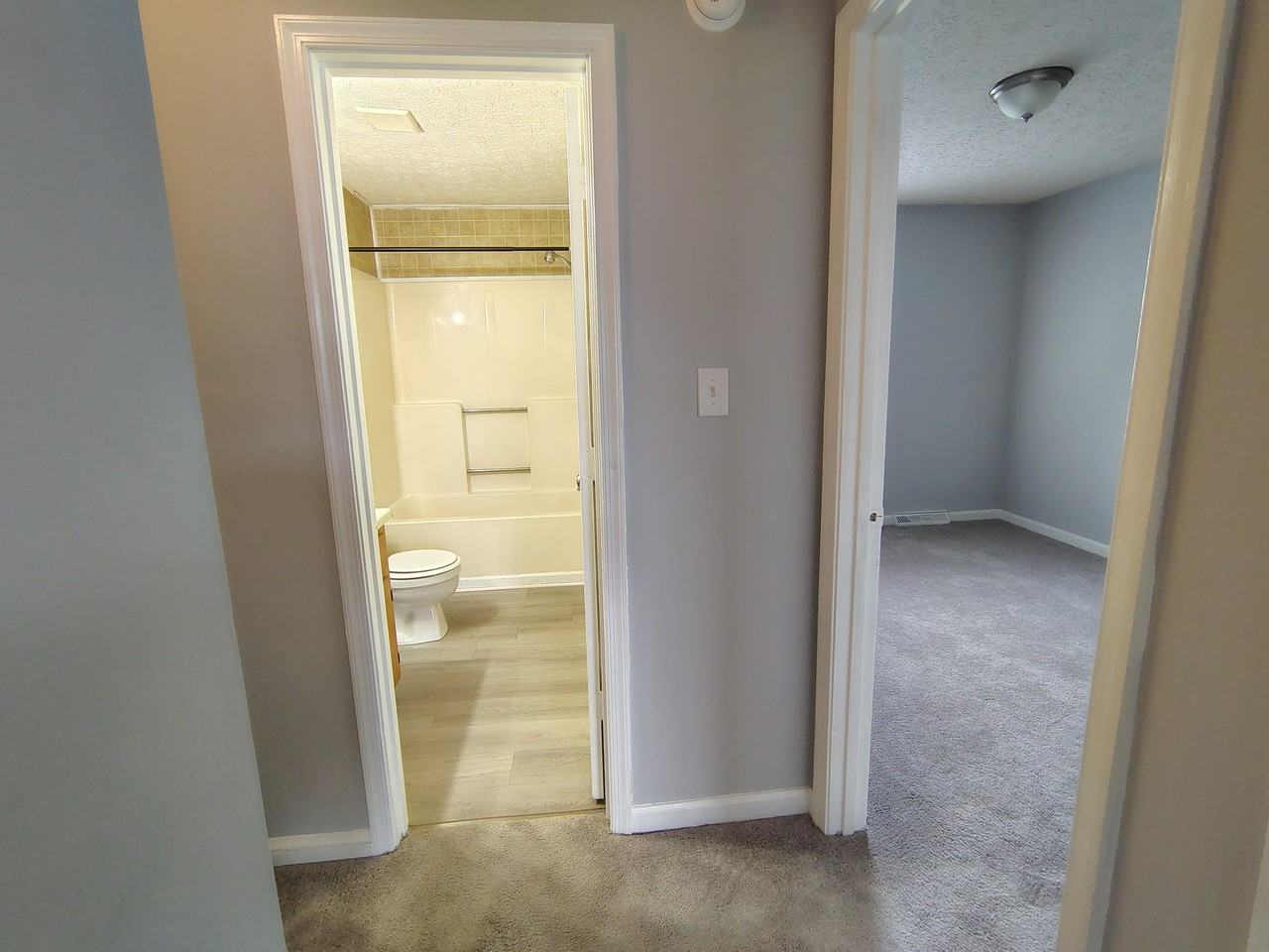23 Hobbs Ln - Photo 7 of 12