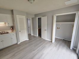 featured image of 23 Hobbs Ln