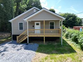 featured image of 2009 Elm St